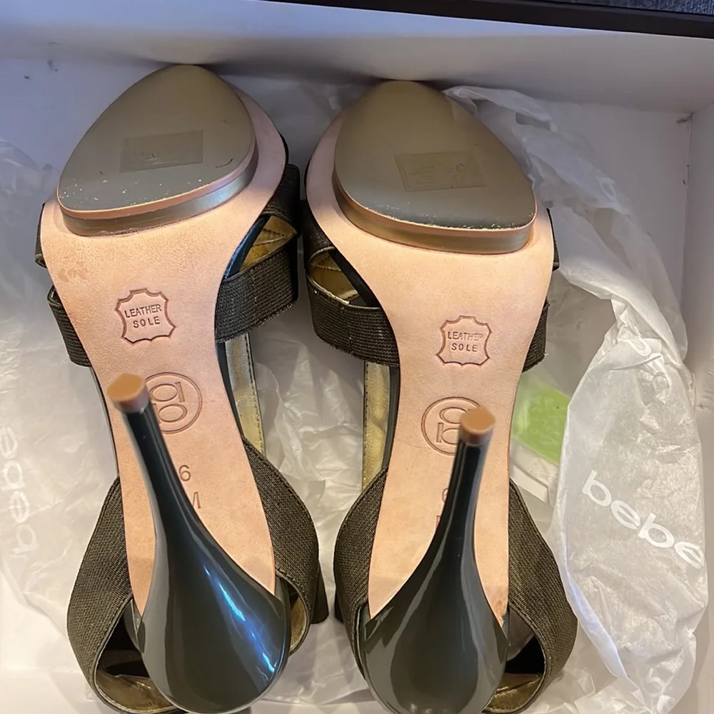 Bebe olive green platform sandal 6 new - Picture 2 of 5